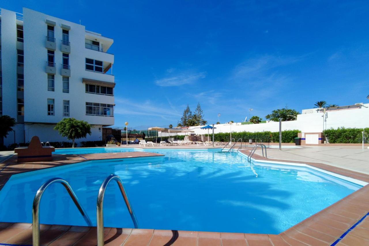 Canarian Holiday Home - Yumbo Luxury Apartment Маспаломас Екстериор снимка